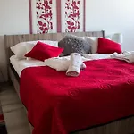 Artemisz Vadasz Panzio Es Etterem