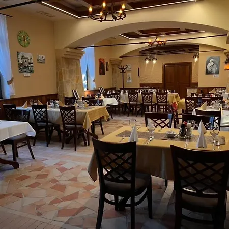 Vadasz Panzio Es Etterem