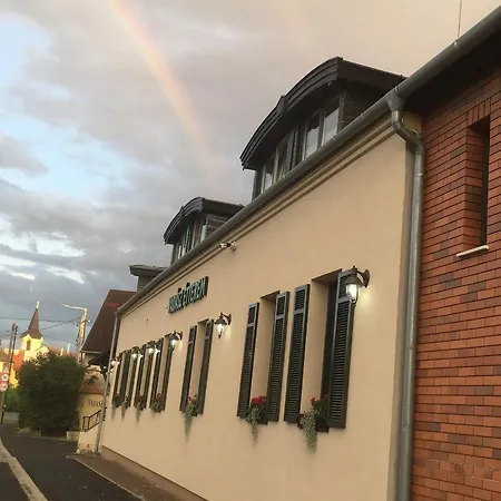 Vadász Panzió és étterem