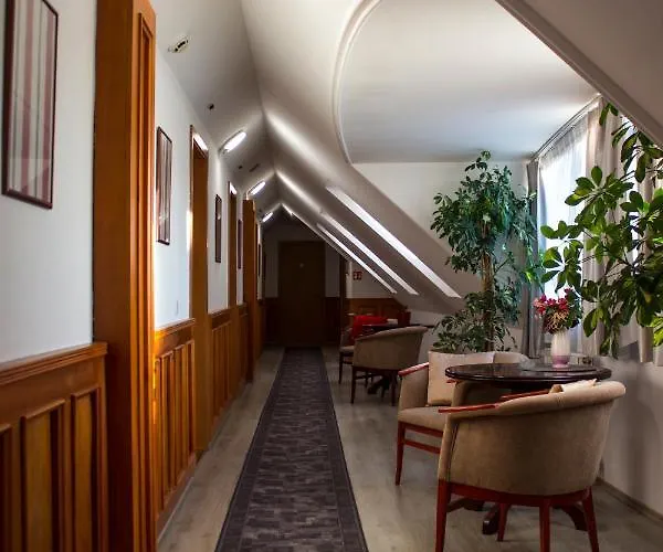 Vadasz Panzio Es Etterem Hotel 3*