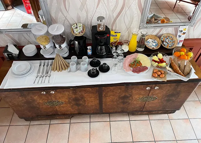 Hotel Vadász Panzió és étterem 3*